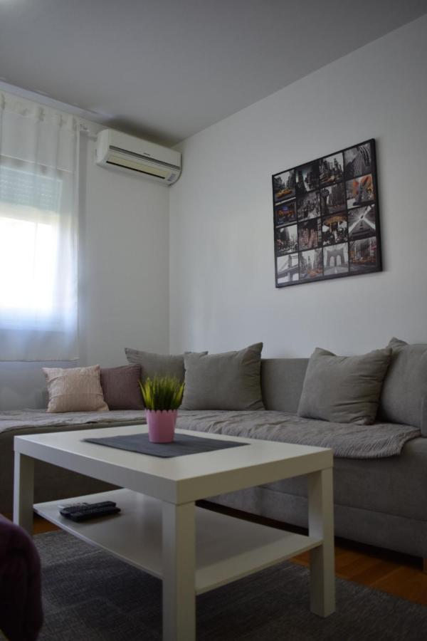 Apartment Boni *